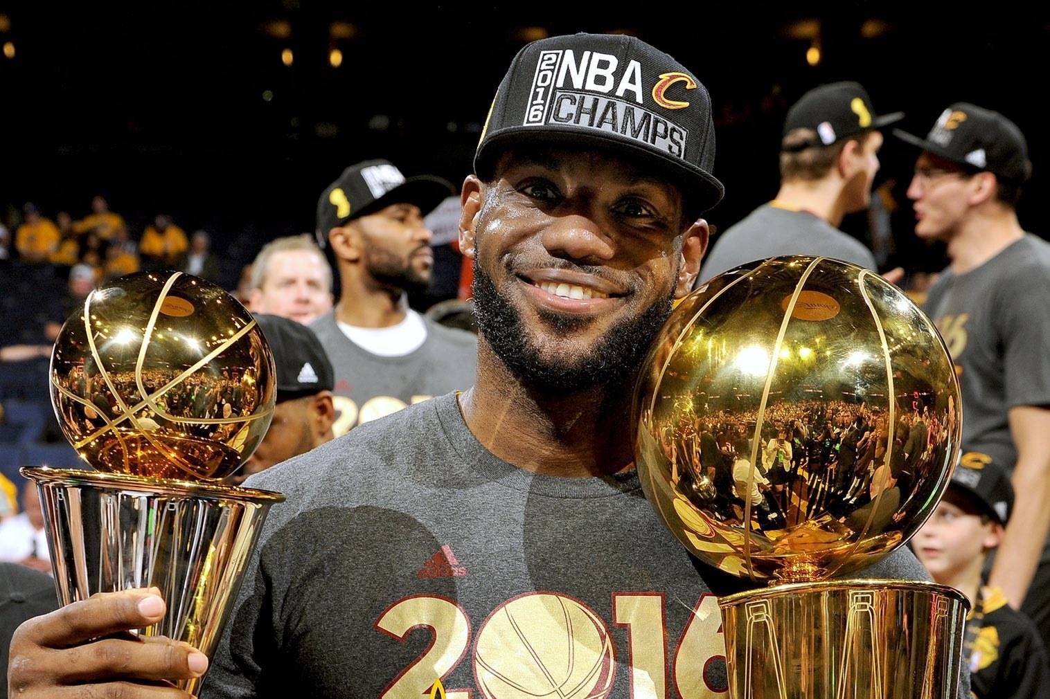 悄然现身 悄然现身