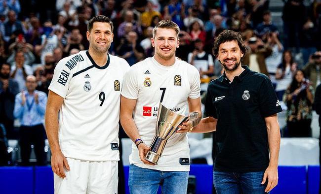 在高薪与短 在高薪与短